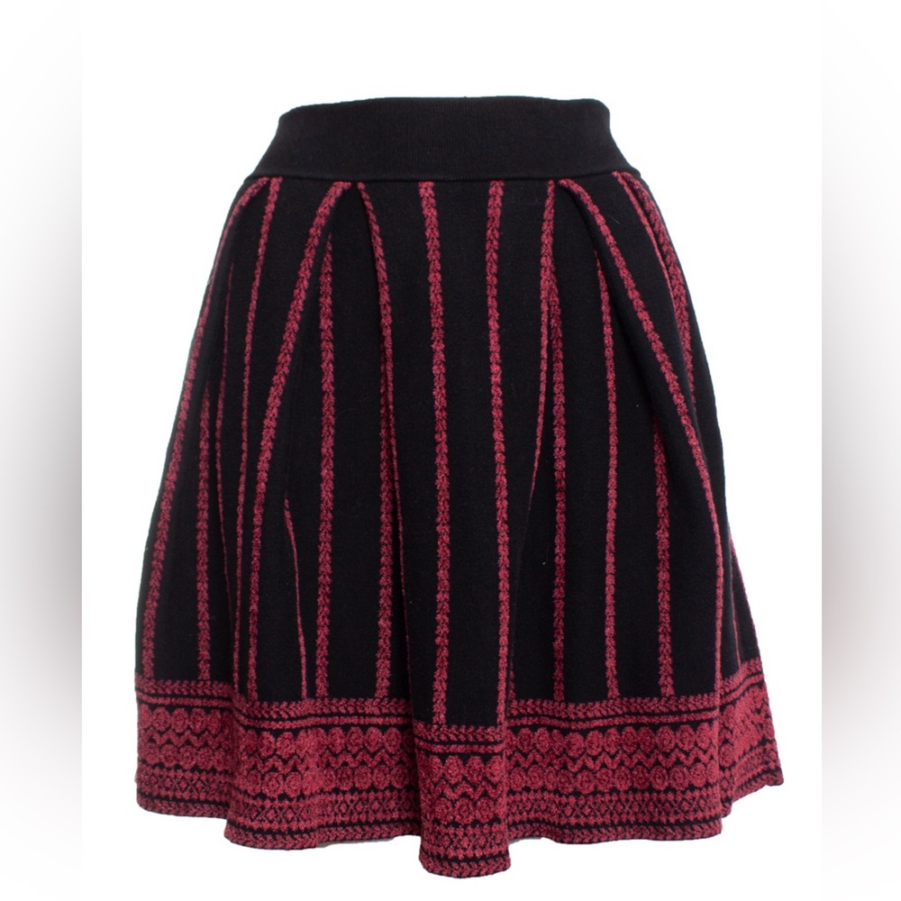 Maje A-line Knit Embroidered Pleated Zip Skirt Stretch Black & Red Size 3 (Lrg)